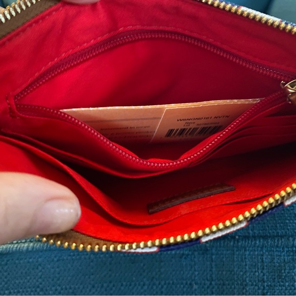 Dooney & Bourke NY Giants makeup bag/catch all bag - Picture 4 of 4